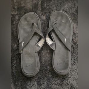 Nike Black Flip Flops
